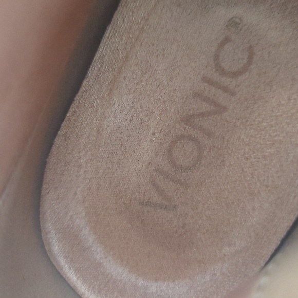 Vionic Raina NBX Upright Ankle Boots 7 - Picture 14 of 16